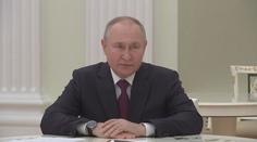 Bývalý premiér Johnson: Putin mi před rokem vyhrožoval raketou