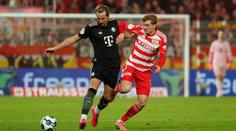 Bayern postoupil do čtvrtfinále DFB Pokalu. Union si dával vlastní góly