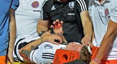 Skandál v pohárech! Šílenec trefil fotbalistu kamenem do hlavy