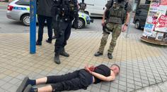 Vražda mezi známými. Podezřelý měl ruce od krve, když ho chytla policie