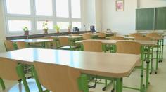 V Česku se kvůli koronaviru uzavírají školy. V řadě je výuka omezena