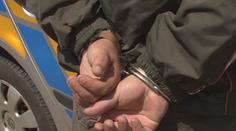 Policie v Jaroměři dostala příkaz k zatčení. Odsouzeného muže dopadla za 8 minut