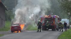 Hasiči vyjížděli k požárům aut! Na vině je vedro, hlavně u starších kusů