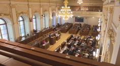 Poslanci znovu debatovali o rekordním schodku státního rozpočtu
