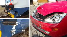 To jsou věci! Řidička se srazila s vlakem, sebrala nárazník a odjela