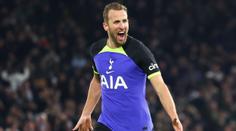 Londýnské derby pro Tottenham. Kane se gólem dotáhl na legendárního Greavese