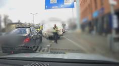 Dramatická honička v Brně: Policie na řidiče musela vytáhnout zbraň