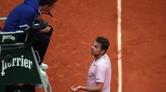 Wawrinka na French Open vyjel na rozhodčího, chtěl obyčejnou vodu