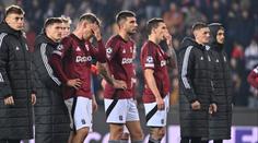 Příliš krátká děkovačka. Hráči slyšeli pískot. Sparta se po zápase omlouvala