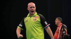 Velké finále Premier League! Uspěje znovu Van Gerwen?
