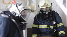 Dýmovnice měly zlikvidovat škůdce, místo toho zapálily byt