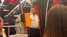 Řidič tramvaje, který napadl Ukrajince, dojezdil. Dopravní podnik ho vyhodil
