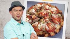 Dvě oblíbená jídla v jednom! Láďa Hruška udělal špagetovou PIZZU