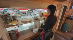Postrach ústeckých restaurací se vrací: Neplatí útratu a krade