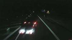 VIDEO: Hazardér s vozíkem. Řidič mercedesu převedl šílený manévr