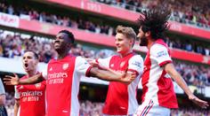 Arsenal se výhrou přiblížil Lize mistrů, uspěl i West Ham se Součkem na lavičce
