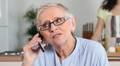 Ženu obtěžovaly telefonáty obchodníků. Použila neobvyklou výmluvu