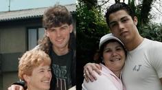 Co mají Jágr a Cristiano Ronaldo společné? Za vším stojí MÁMA!