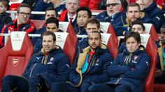 Dobré zprávy z Londýna! Čech je připraven, Rosický už trénuje