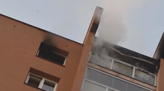 Za květnový požár paneláku v Ostravě mohou výrobci drog. Policie je zadržela