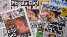Hitler se vrátil! Tahle fotka stála šéfa Pegidy místo v hnutí