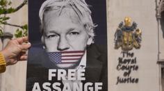 Assange je skutečně volný. Soudkyně přijala jeho dohodu s americkými úřady