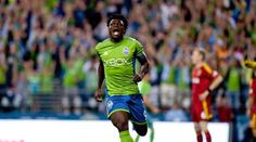 Pojď sem! Kam jdeš? Obafemi Martins vyškolil obránce Colorada