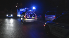 Potyčka u obchodu s potravinami skončila pobodáním. Na místo letěl vrtulník