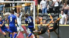 Senzační Premier League: Dvojí nůžky a nováček porazil mistra!