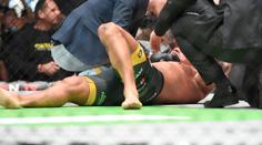 Lela se bála o Vémolův život. Po zápase zůstal bezvládně ležet