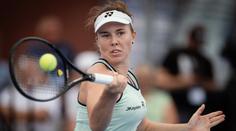 Praha uvidí české finále. Nosková přešla přes Číňanku, Bouzková přes český objev