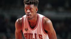 Butler nastřílel 53 bodů a dovolil snaživým Sixers jen prodloužení
