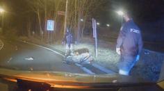 Nepoučitelný motorkář znovu boural. Tentokrát skončil velmi vážně zraněný