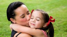Dívka (5) se stala hrdinkou. Odvážným činem zachránila svou maminku