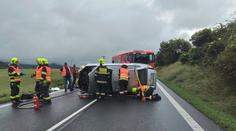 Hasiči informovali o nehodě. Omylem zveřejnili i lechtivou fotku neznámé ženy