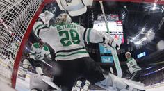 Kuriózní vlastenec srazil Dallas. Ohromně šťastný gól, hodnotil jej MacKinnon