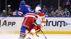 Nejtvrdší hit sezony v NHL. Trouba poslal Kadriho hlavou na led