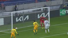 Schick nasázel dvě branky! Bayer přesto padl, Manchester si zastřílel