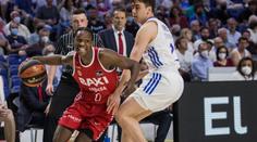 To se jen tak nevidí! V basketbalové Lize mistrů padl koš přes celé hřiště