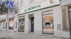Lidé se mohou dostat ke svým penězům ze Sberbank. Začne klíčové jednání