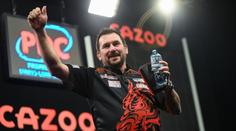 Clayton zvítězil ve druhém kole Premier League, aktuálně je první v tabulce