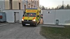 Napadení ve výchovném ústavu: Mladík vzal na vychovatele nůž!