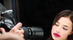 Ruská modelka se fotila polonahá prádle v kostele, hrozí jí 3 roky