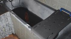 Muž v koupelně nabíjel baterie do elektrokola, způsobil tak požár