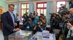 V Řecku drtivě zvítězila strana premiéra Mitsotakise. Očekávají se ale další volby