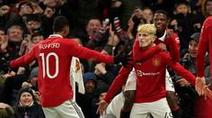 United byli v FA Cupu na pokraji vyřazení, ale jdou dál. Tottenham je venku