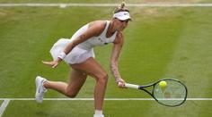Vondroušová otočila české derby a je první čtvrtfinalistkou na Wimbledonu