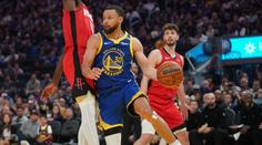 Curry v noci zaznamenal pouze tři body. Přesto překonal další milník