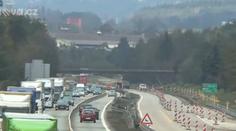 VIDEO: Na dálnici D1 začaly mimořádné opravy