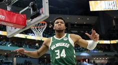 Obhájce titulu jde dále, výhru Bucks řídil rozjetý Antetokounmpo